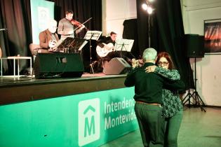 Asamblea Artiguista "La pública felicidad" en el marco del día de las abuelas y abuelos