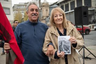 Inauguración de escultura en homenaje a Pepe D'Elía en el marco de la conmemoración de su natalicio