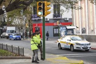 Semáforos en las calles Juan D. Jackson y Guayabos y  Juan D. Jackson y Av. Gral. Rivera