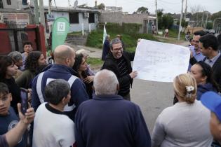 Montevideo se ilumina en el complejo de viviendas Luis Batlle y Berres Montevideo se ilumina en el complejo de viviendas Luis Batlle y Berres