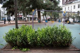 Recuperación de áreas verdes en la plaza Zabala Recuperación de áreas verdes en la plaza Zabala