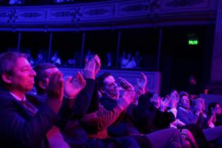 Espectáculo artístico en el Teatro Solís por el Seminario Internacional sobre Destinos Turísticos Inteligentes Espectáculo artístico en el Teatro Solís por el Seminario Internacional sobre Destinos Turísticos Inteligentes