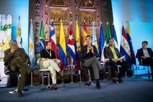 Seminario Internacional Turismo 360 sobre Destinos Turísticos Inteligentes Seminario Internacional Turismo 360 sobre Destinos Turísticos Inteligentes