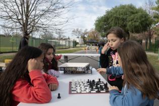 Peatonal barrial en las calles Cayetano Silva entre Clemenceau e Instrucciones