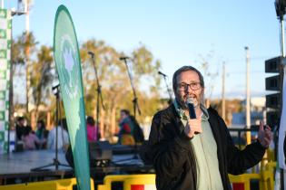 Inauguración de plaza Behering