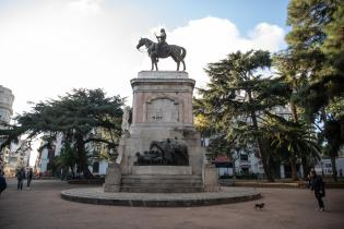 Recuperación de áreas verdes en la plaza Zabala