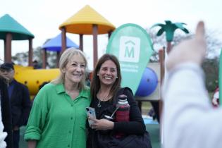 Montevideo avanza en espacios públicos, inauguración de espacio de juegos infantiles en el parque Andalucía