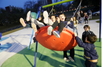 Montevideo avanza en espacios públicos, inauguración de espacio de juegos infantiles en el parque Andalucía