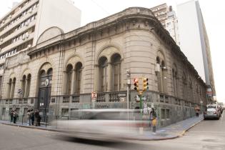 Montevideo avanza camino a clase: recorrida por la escuela Nro. 5 José Pedro Varela