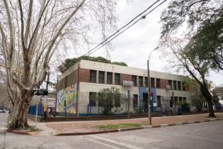 Montevideo avanza camino a clase: recorrida por la escuela: Nro. 35 República de Guatemala