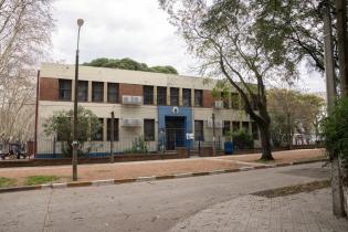 Montevideo avanza camino a clase: recorrida por la escuela: Nro. 35 República de Guatemala