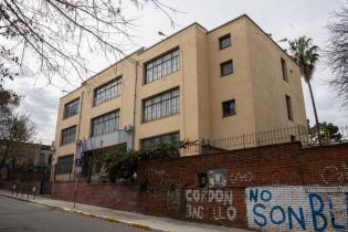 Montevideo avanza camino a clase: recorrida por la escuela: Nro. 16 Suecia