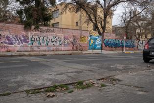 Montevideo avanza camino a clase: recorrida por la escuela: Nro. 16 Suecia