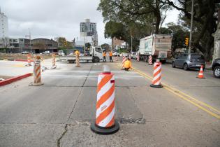 Obras en el semáforo de Av. Gral. Rivera y Bv. José Batlle y Ordoñez