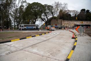 Obras en el semáforo de Av. Gral. Rivera y Bv. José Batlle y Ordoñez Obras en el semáforo de Av. Gral. Rivera y Bv. José Batlle y Ordoñez