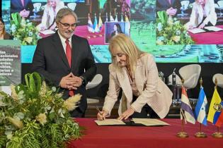 Jornadas internacionales por ciudades más verdes, sostenibles, igualitarias e innovadoras Jornadas internacionales por ciudades más verdes, sostenibles, igualitarias e innovadoras