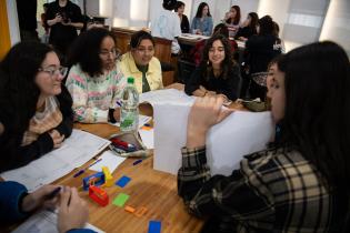 Jornada de coideación: Reutilización y rediseño de papeleras