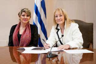 Firma de convenio entre la Intendencia de Montevideo y ACNUR Firma de convenio entre la Intendencia de Montevideo y ACNUR
