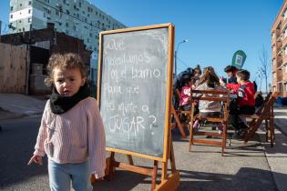 Peatonal barrial en al calle Ing. Enrique Chiancone, entre Veracierto e Hipólito Yrigoyen