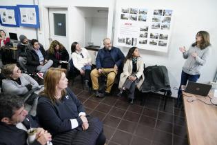 Reunión con vecinas y vecinos de Malvin por nueva modalidad de estacionamiento Reunión con vecinas y vecinos de Malvin por nueva modalidad de estacionamiento