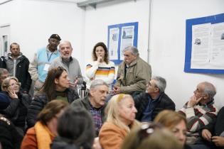 Reunión con vecinas y vecinos de Malvin por nueva modalidad de estacionamiento Reunión con vecinas y vecinos de Malvin por nueva modalidad de estacionamiento