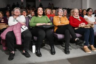 Lectura de Hay barullo en El Resorte de Juceca, en casa de la Cultura de Mercedes 