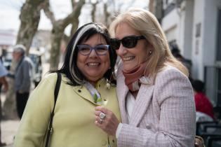 Lectura de Hay barullo en El Resorte, de Juceca en el anexo del Municipio de Juan Lacaze