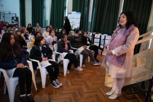 Lectura de Hay barullo en El Resorte , de Juceca, en la escuela Nº 5 de Punta del Este