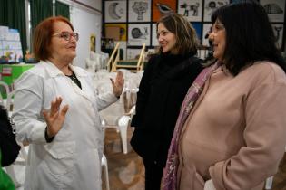 Lectura de Hay barullo en El Resorte , de Juceca, en la escuela Nº 5 de Punta del Este