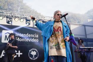 Espectáculo de Eli Almic en plaza las Pioneras Espectáculo de Eli Almic en plaza las Pioneras