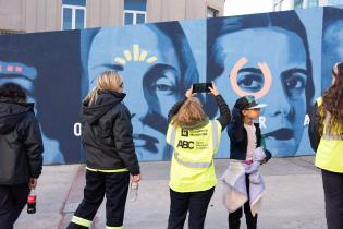 Recorrida del bus turístico con participantes del proyecto «Mujeres que Reverdecen» Recorrida del bus turístico con participantes del proyecto «Mujeres que Reverdecen»