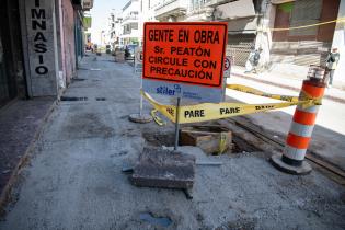 Obras en la calle Colón entre Washington y Sarandí el marco del programa Late Ciudad Vieja