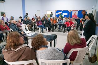 Cuenta la ciudad desde tu barrio: Montevideo 300 años Cuenta la ciudad desde tu barrio: Montevideo 300 años