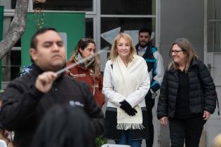 Entrega de instrumentos musicales a niñas y niños como complemento del programa « Un Instrumento un/a Niño/a » Entrega de instrumentos musicales a niñas y niños como complemento del programa « Un Instrumento un/a Niño/a »