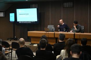 Charla del sociólogo y consultor en urbanismo Lawrence Barth Charla del sociólogo y consultor en urbanismo Lawrence Barth