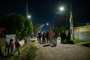 Montevideo avanza en iluminación: Encendido de luces en el barrio 1º de Mayo