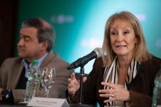Firma de título de propiedad tras regularización del asentamiento Santa María de Piedras Firma de título de propiedad tras regularización del asentamiento Santa María de Piedras