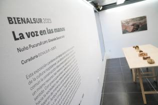 Exposición La voz en las manos en el SUBTE Exposición La voz en las manos en el SUBTE