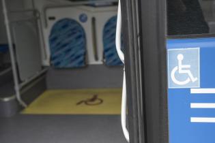 Rampa accesible en el transporte publico de Montevideo Rampa accesible en el transporte publico de Montevideo