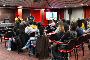 Capacitación a voluntarias y voluntarios por marcha de la Diversidad