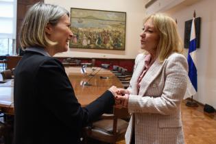 Visita de la embajadora de Finlandia Nicola Lindertz Visita de la embajadora de Finlandia Nicola Lindertz