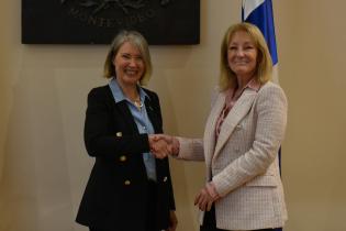 Visita de la embajadora de Finlandia Nicola Lindertz Visita de la embajadora de Finlandia Nicola Lindertz