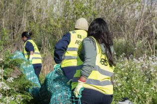  Instalación de biobardas en Camino José Strassner en el marco del proyecto Áreas Liberadas