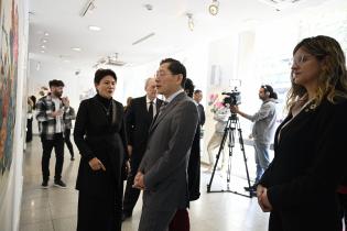 Exposición de la artista china Liu Meicen y su maestro Wang Genxi en el MuHAr