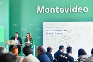 Almuerzo de trabajo con la prensa por anuncios sobre limpieza de la Intendencia de Montevideo Almuerzo de trabajo con la prensa por anuncios sobre limpieza de la Intendencia de Montevideo