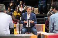 Escritor Mircea Cartarescu, candidato a premio Nobel de literatura se presenta en el teatro Solís 