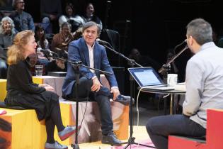 Escritor Mircea Cartarescu, candidato a premio Nobel de literatura se presenta en el teatro Solís Escritor Mircea Cartarescu, candidato a premio Nobel de literatura se presenta en el teatro Solís