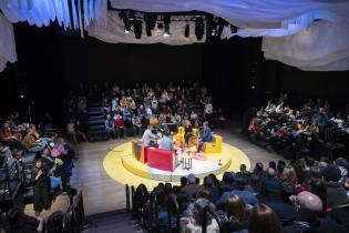Escritor Mircea Cartarescu, candidato a premio Nobel de literatura se presenta en el teatro Solís Escritor Mircea Cartarescu, candidato a premio Nobel de literatura se presenta en el teatro Solís