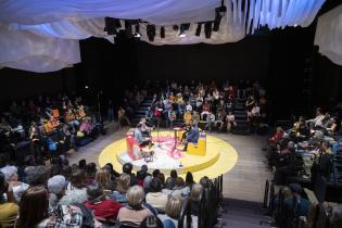 Escritor Mircea Cartarescu, candidato a premio Nobel de literatura se presenta en el teatro Solís 