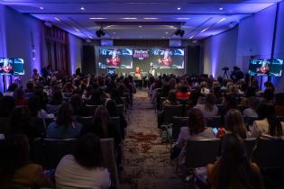 Intendenta Carolina Cosse participa de evento Forbes Intendenta Carolina Cosse participa de evento Forbes